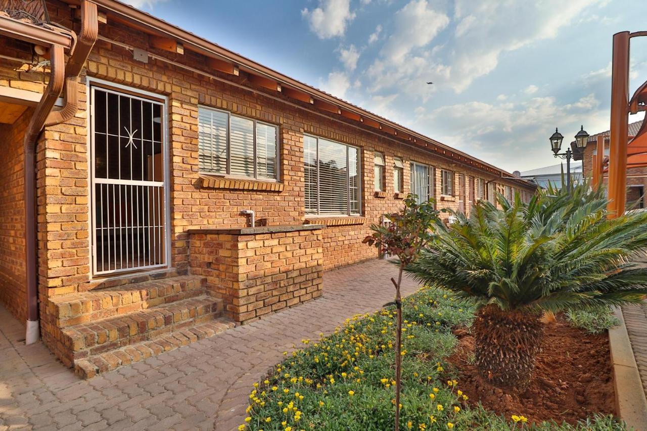 Rudman Townhouses Self-Catering Accommodation Boksburg Buitenkant foto