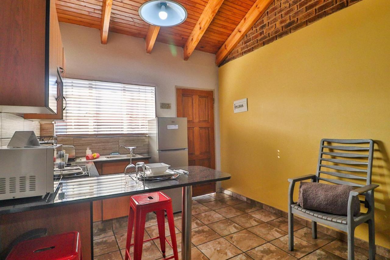 Rudman Townhouses Self-Catering Accommodation Boksburg Buitenkant foto